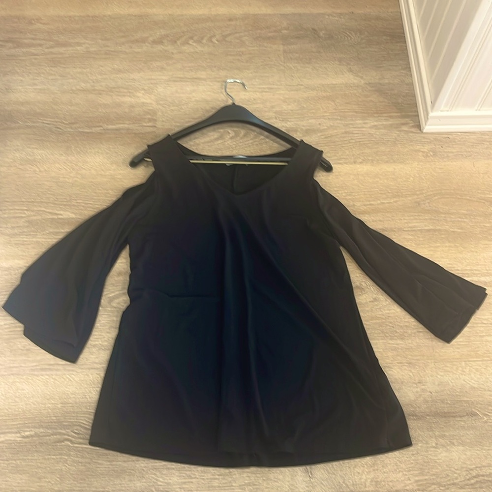 Open Shoulder Women’s Lycra Shirt